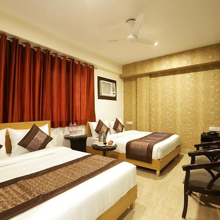 Hotel Ark Suites At Delhi Airport Új-Delhi Kültér fotó